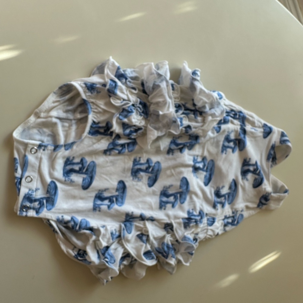 Ruffled Mushroom Baby Rompers (2)
